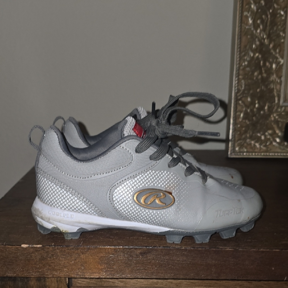 Rawlings Gray Turf Shoes with Gold Accent